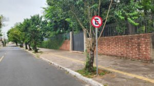 SMMU aceita pedido do CES para ajuste na proibição de estacionar na Rua Santa Terezinha