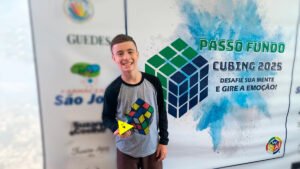 Estudante é destaque em campeonato de cubing